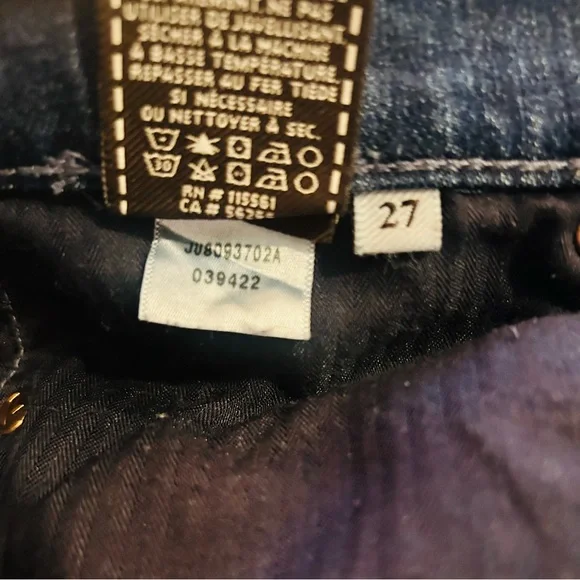 7 For All Mankind Women's Cropped
Gwenevere Dark Wash - Size 27 - Picture 7 of 9